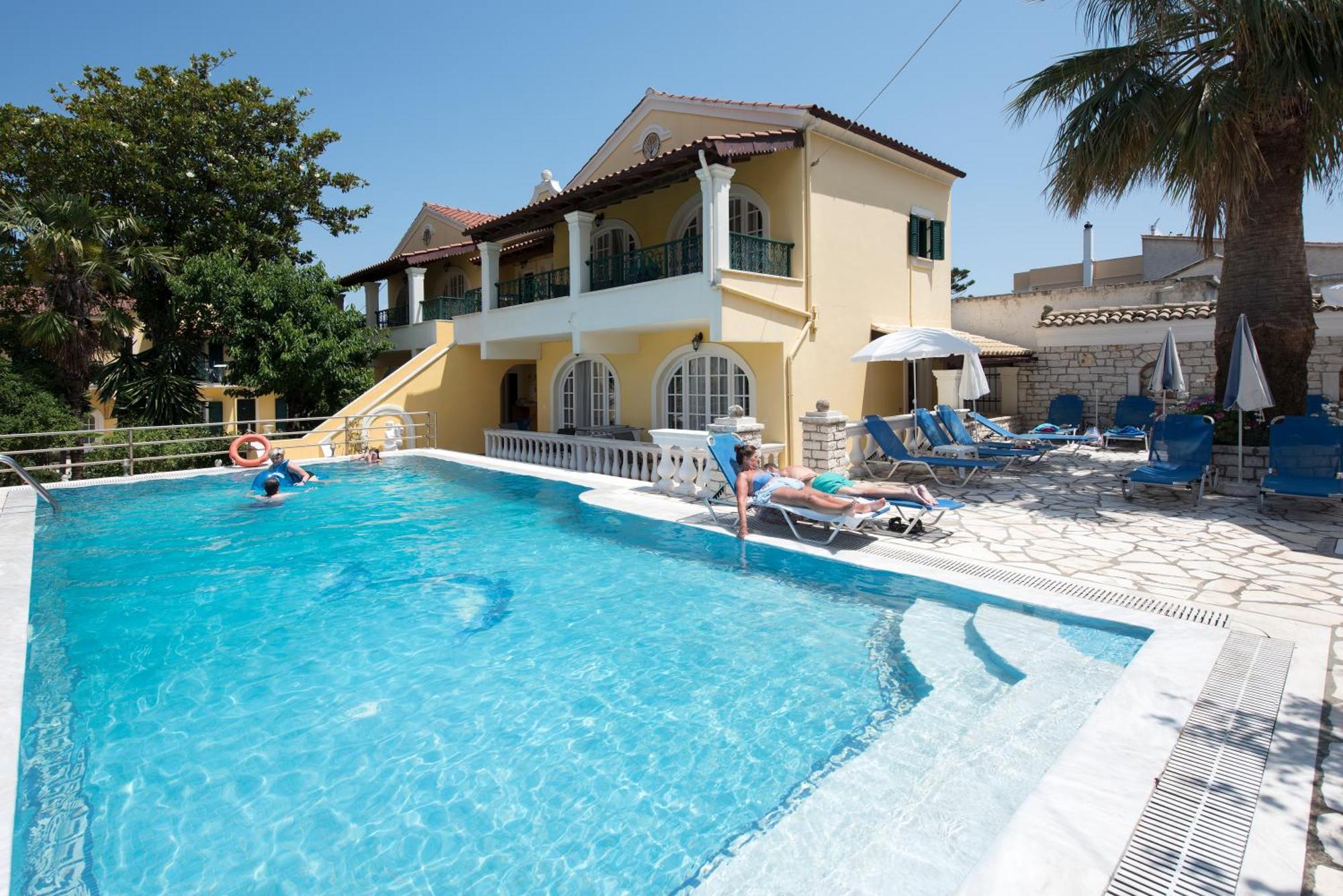 Mayflower Apartments Kassiopi Dış mekan fotoğraf