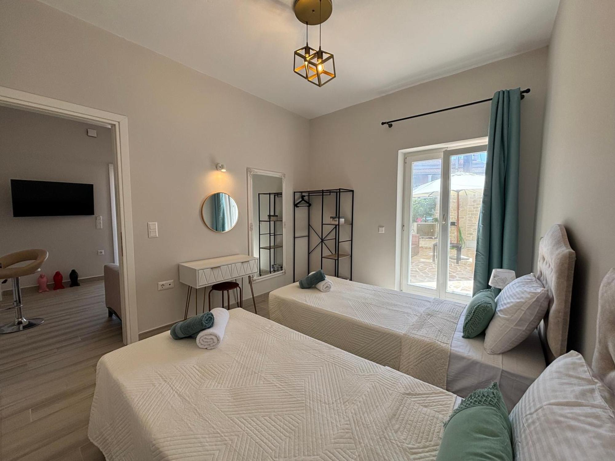 Mayflower Apartments Kassiopi Dış mekan fotoğraf