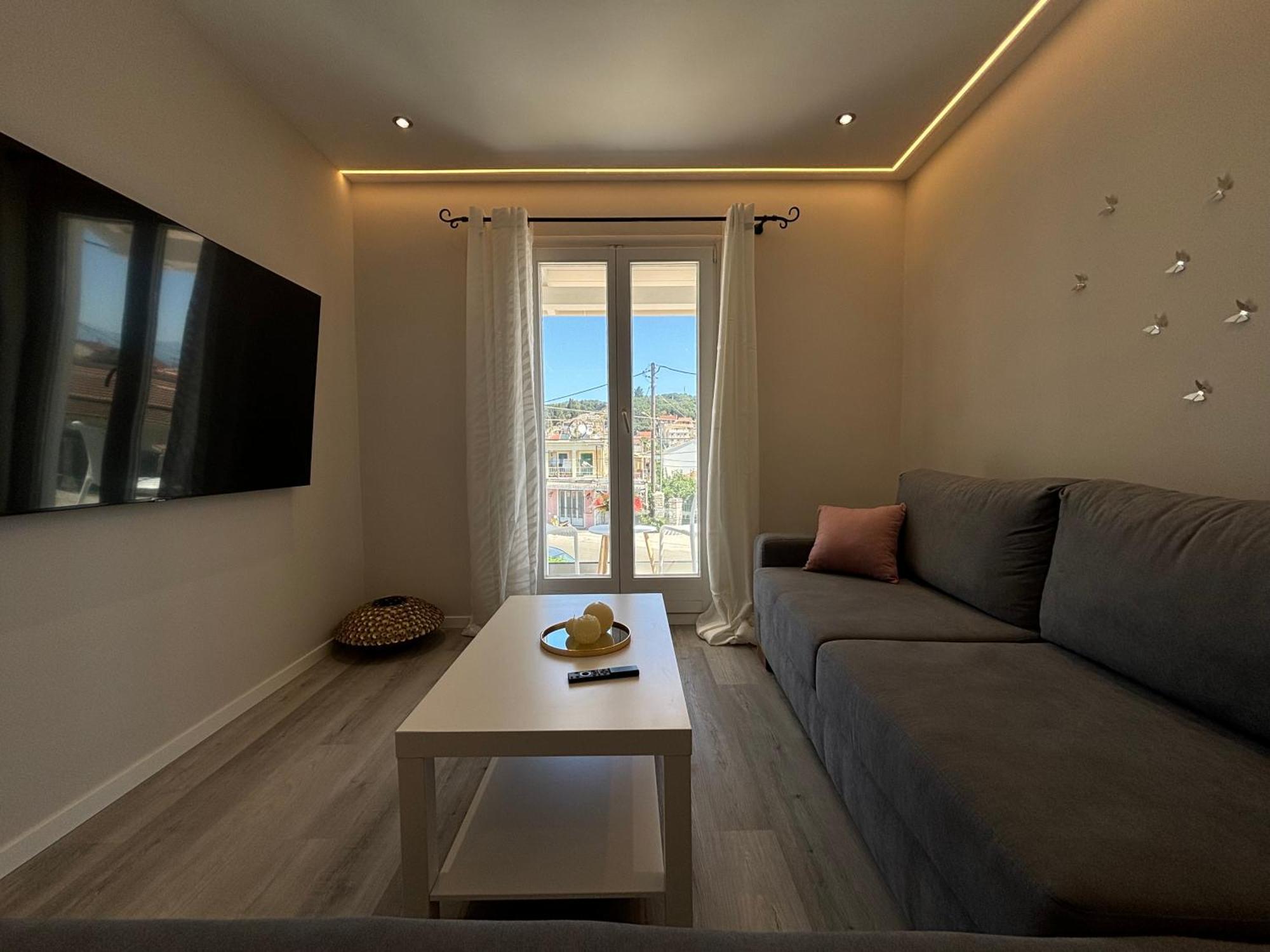 Mayflower Apartments Kassiopi Dış mekan fotoğraf