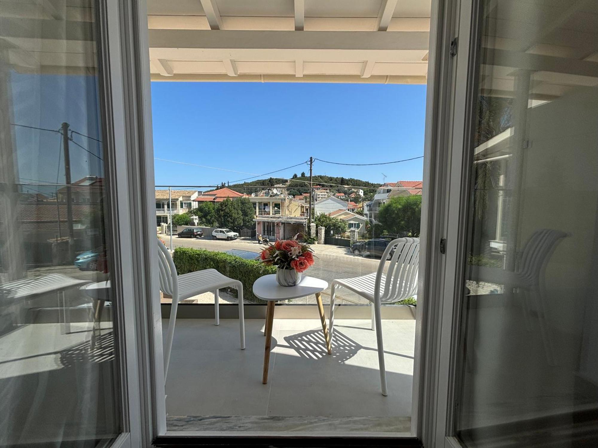 Mayflower Apartments Kassiopi Dış mekan fotoğraf